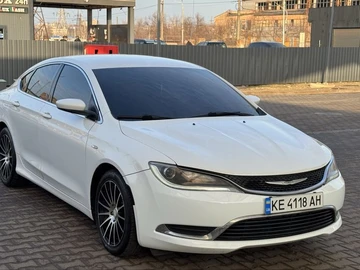 Авто Chrysler 200 2015 № 8569131
