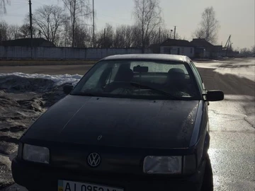 Авто Volkswagen Passat Sedan 1988 № 8569253