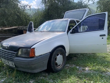 Авто Opel Kadett 1986 № 8569273