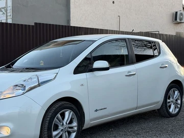Авто Nissan Leaf 2013 № 8569336