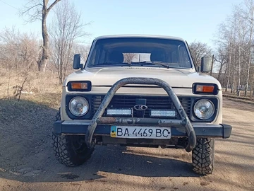 Авто ВАЗ 2121 1995 № 8569437