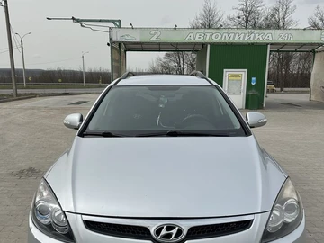 Авто Hyundai I30 2010 № 8569492
