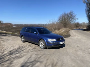Авто Volkswagen Passat Variant 1999 № 8569498