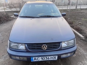 Авто Volkswagen Passat Sedan 1994 № 8569570
