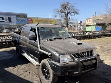 Авто Mitsubishi L 200 2005 № 8569614