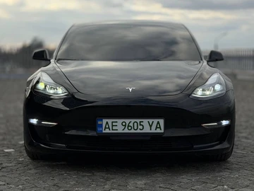 Авто Tesla Model 3 2021 № 8569624