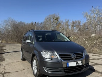 Авто Volkswagen Touran 2008 № 8569891