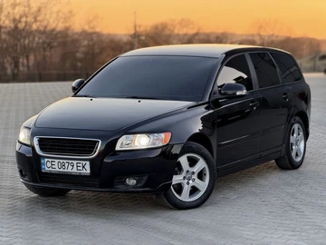 Авто Volvo V50 2011 № 8569914