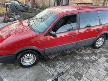 Авто Volkswagen Passat Hatchback 1989 № 8570083