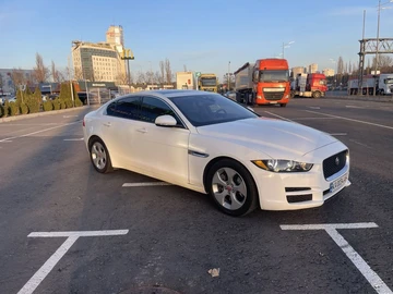 Авто Jaguar Xe 2017 № 8570222