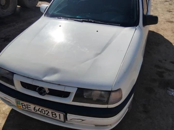 Авто Opel Vectra 1992 № 8570262