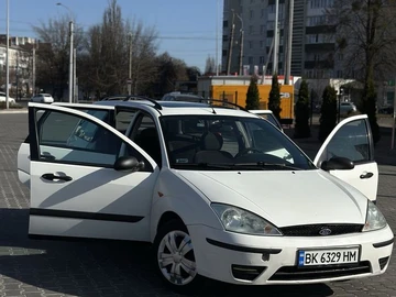Авто Ford Focus 2000 № 8570483