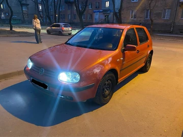 Авто Volkswagen Golf 1999 № 8570789