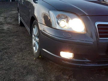 Авто Toyota Avensis 2005 № 8571062