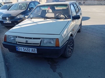 Авто ВАЗ 2109 1992 № 8571376