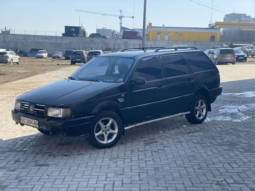 Авто Volkswagen Passat Variant 1989 № 8571377