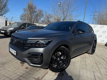 Авто Volkswagen Touareg 2019 № 8571965