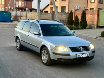 Авто Volkswagen Passat Variant 2001 № 8572312