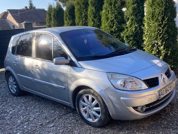 Авто Renault 4 2007 № 8572735
