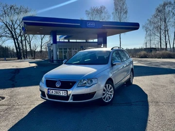 Авто Volkswagen Passat Variant 2006 № 8572755