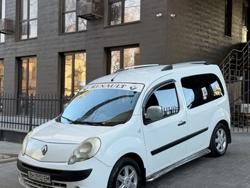 Авто Renault Kangoo Passenger 2010 № 8573253