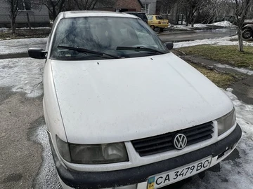 Авто Volkswagen Passat Sedan 1994 № 8573345