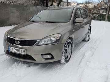 Авто KIA Cee X27 D 2010 № 8573532