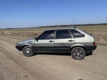Авто ВАЗ 2109 1992 № 8573537