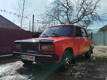 Авто ВАЗ 2107 1987 № 8573820