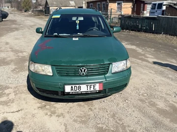 Авто Volkswagen Passat Variant 1999 № 8574010