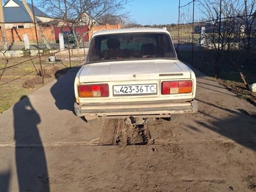 Авто ВАЗ 2105 1990 № 8574429