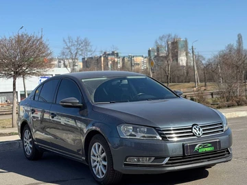 Авто Volkswagen Passat Sedan 2011 № 8574472