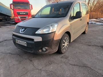 Авто Peugeot Partner 2011 № 8574776