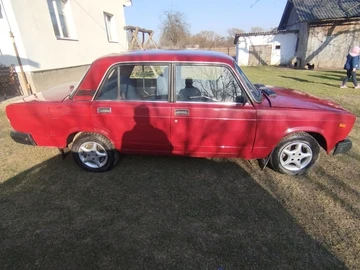 Авто ВАЗ 2107 1987 № 8574953