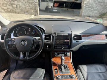 Авто Volkswagen Touareg 2012 № 8574967