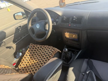 Авто Volkswagen Golf 2002 № 8575257
