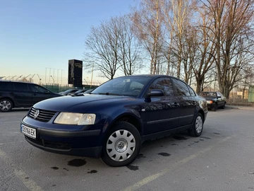 Авто Volkswagen Passat Sedan 2000 № 8575275