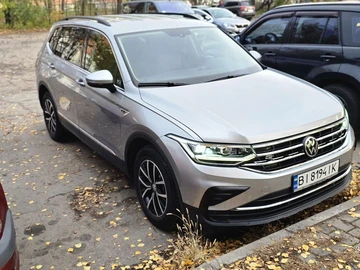 Авто Volkswagen Tiguan 2021 № 8575280