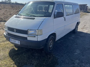 Авто Volkswagen Transporter 1993 № 8575293