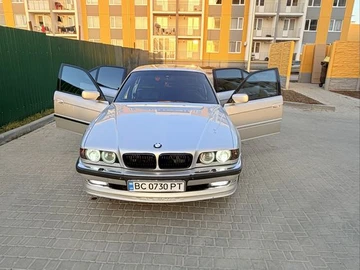 Авто BMW 7 Серия 2001 № 8575395