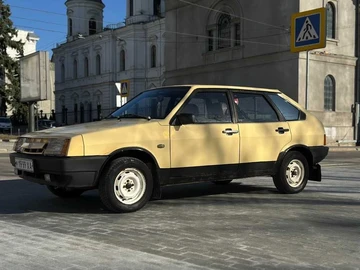 Авто ВАЗ 21093 1988 № 8575608