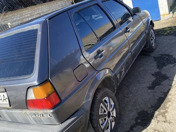 Авто Volkswagen Golf 1991 № 8575708