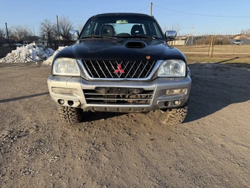 Авто Mitsubishi L 200 2004 № 8575972