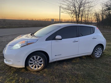 Авто Nissan Leaf 2013 № 8576098