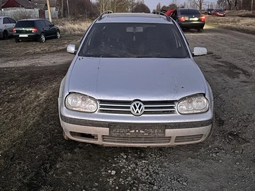 Авто Volkswagen Golf 2001 № 8576261