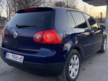 Авто Volkswagen Golf 2005 № 8576274
