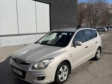 Авто Hyundai I30 2010 № 8576293
