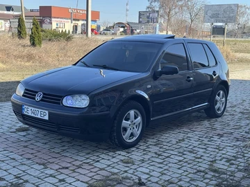 Авто Volkswagen Golf 2000 № 8576313