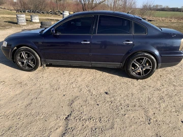 Авто Volkswagen Passat Sedan 1997 № 8576790