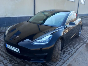 Авто Tesla Model 3 2019 № 8576792
